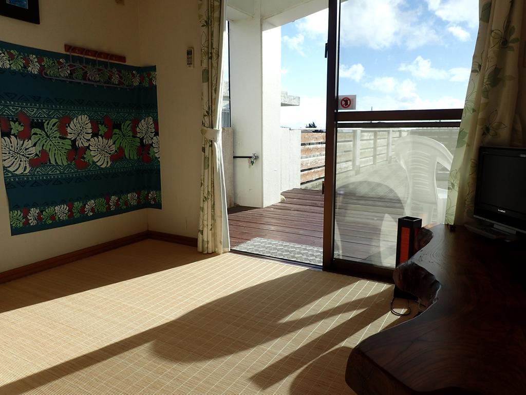 Smilax Kurichi Apartment Uruma Ngoại thất bức ảnh